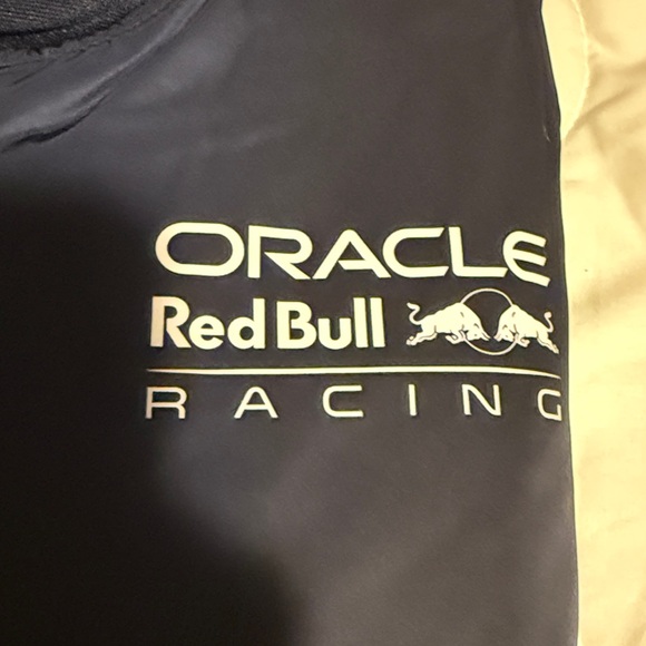 Oracle Red Bull Racing Jacket - Picture 3 of 7